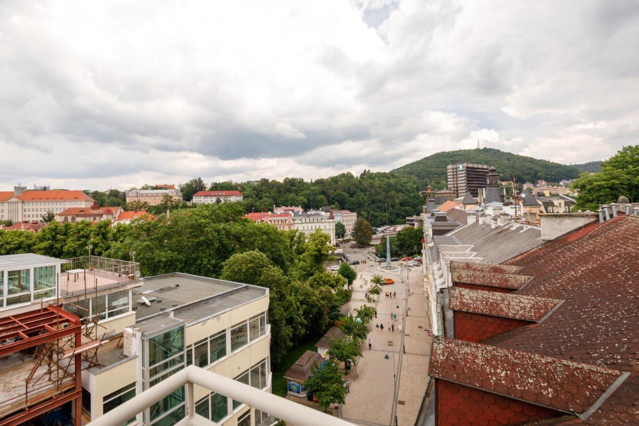 Apartments Tgm 11 Karlovy Vary Bagian luar foto