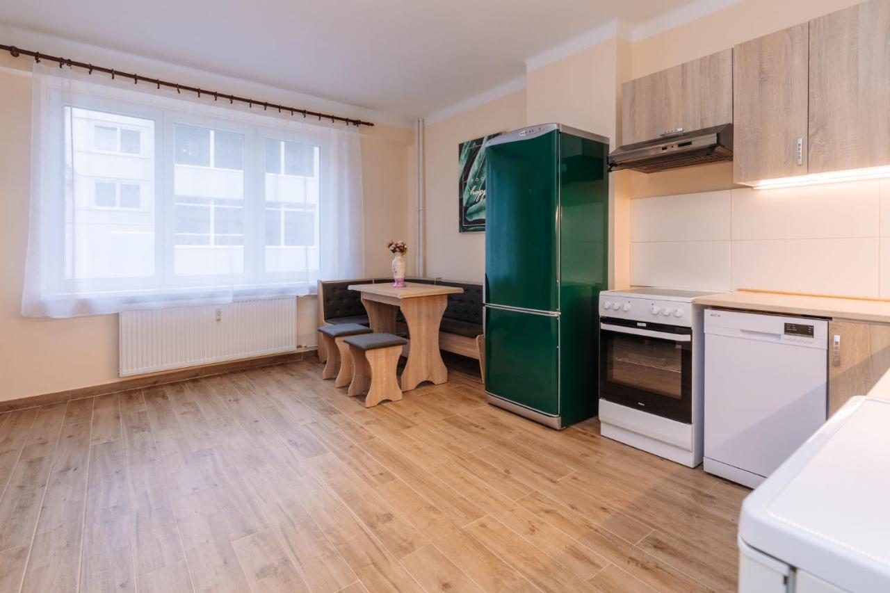 Apartments Tgm 11 Karlovy Vary Bagian luar foto