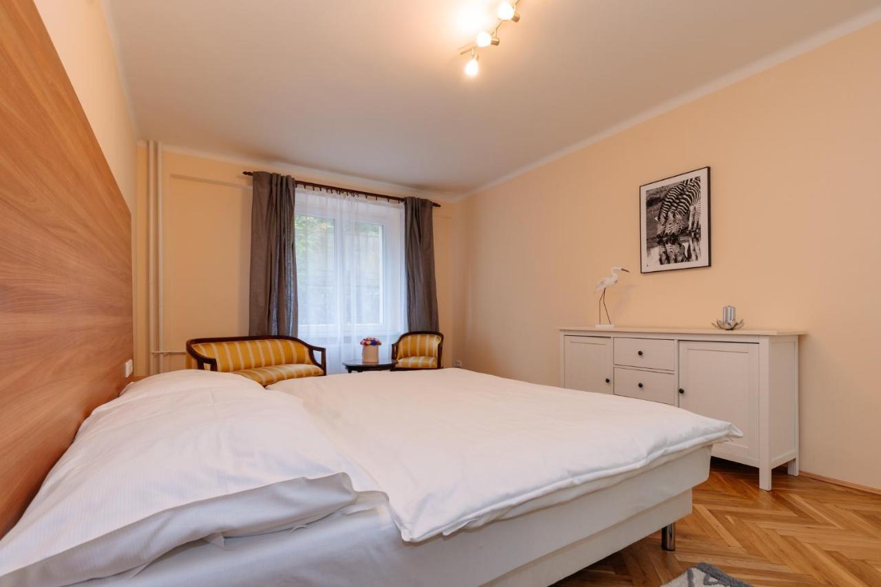 Apartments Tgm 11 Karlovy Vary Bagian luar foto