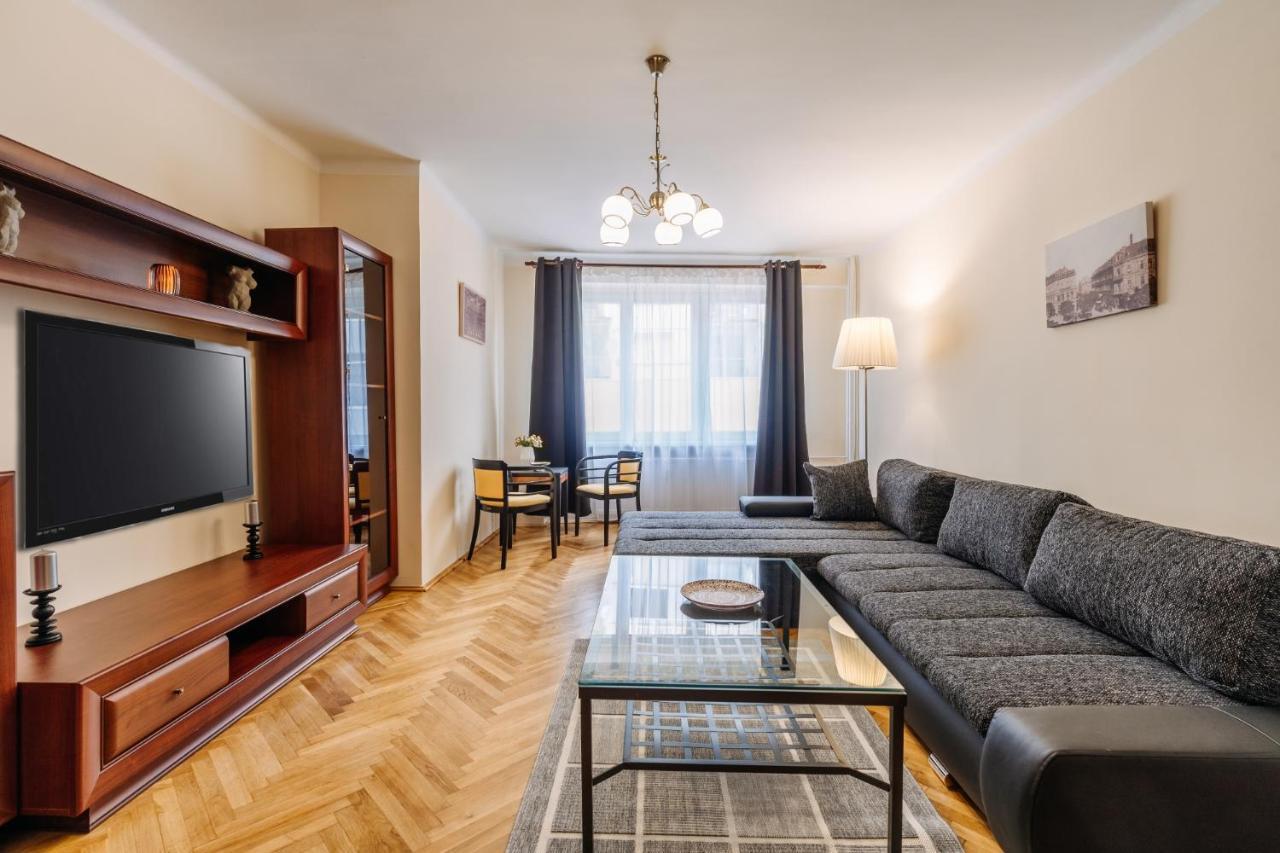 Apartments Tgm 11 Karlovy Vary Bagian luar foto