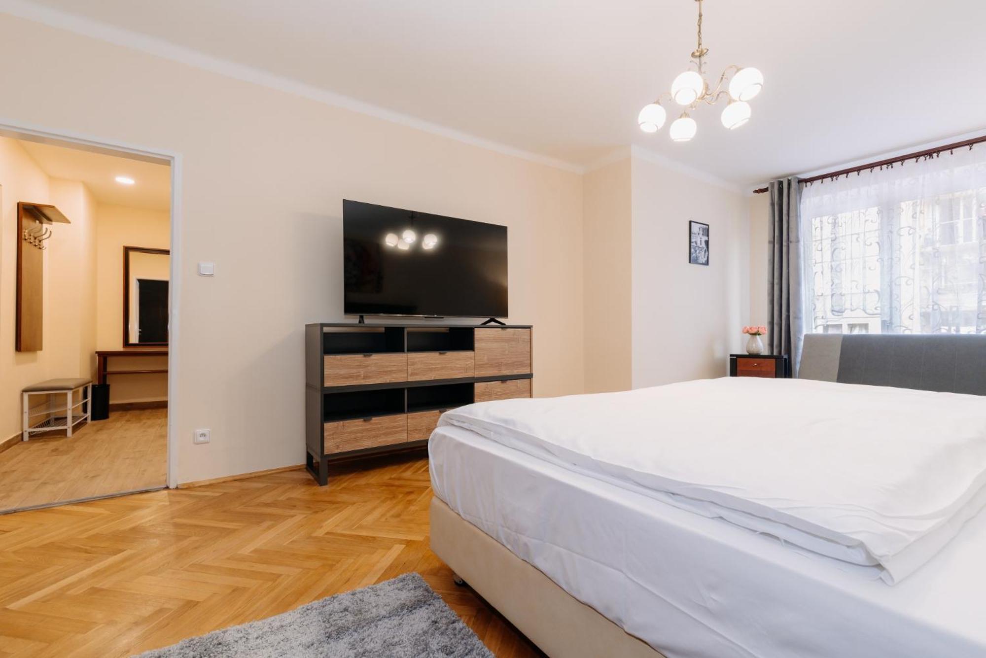 Apartments Tgm 11 Karlovy Vary Bagian luar foto