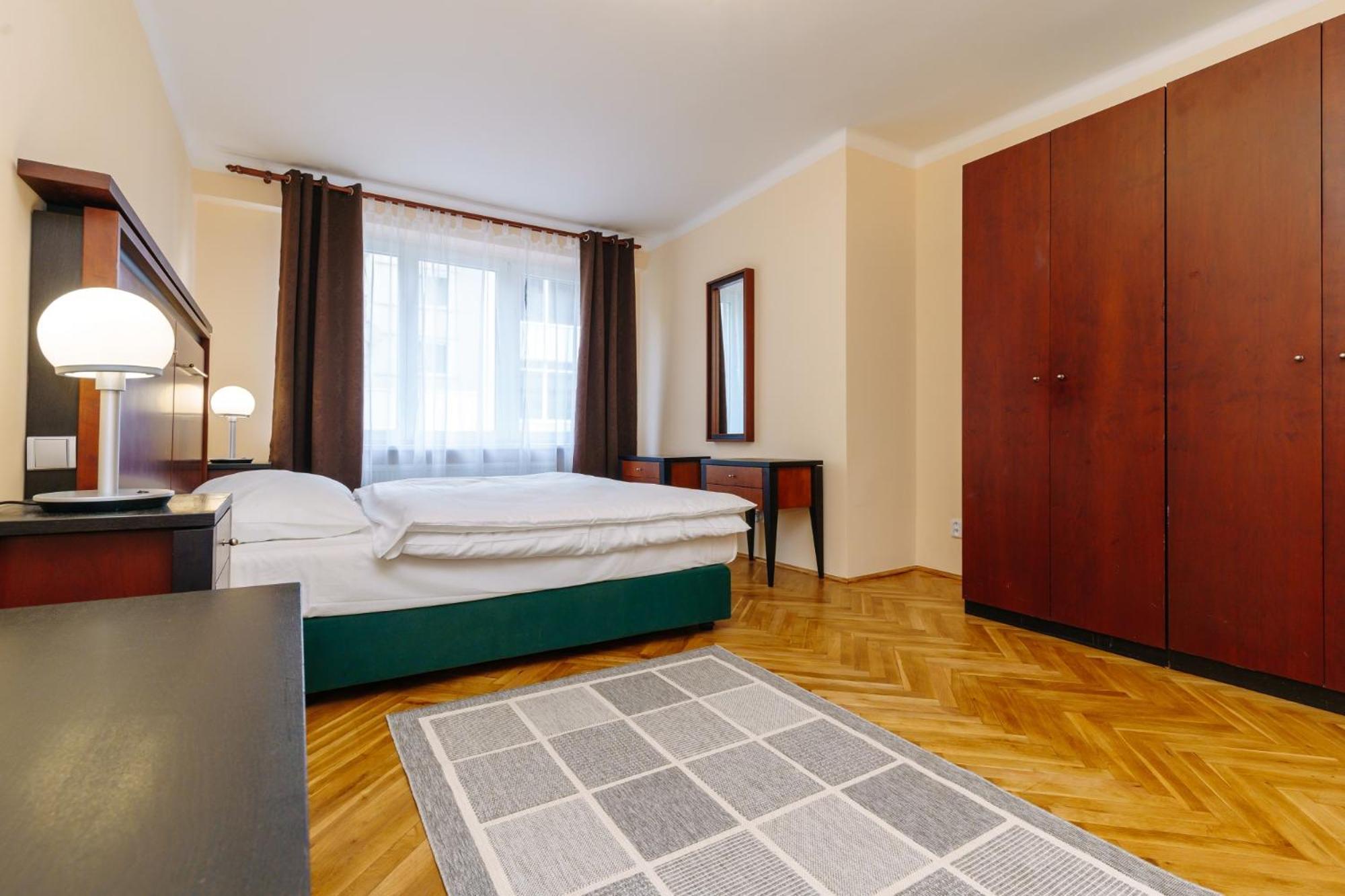 Apartments Tgm 11 Karlovy Vary Ruang foto